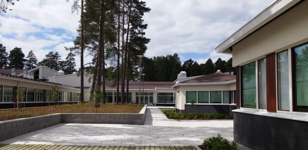 tapiola school